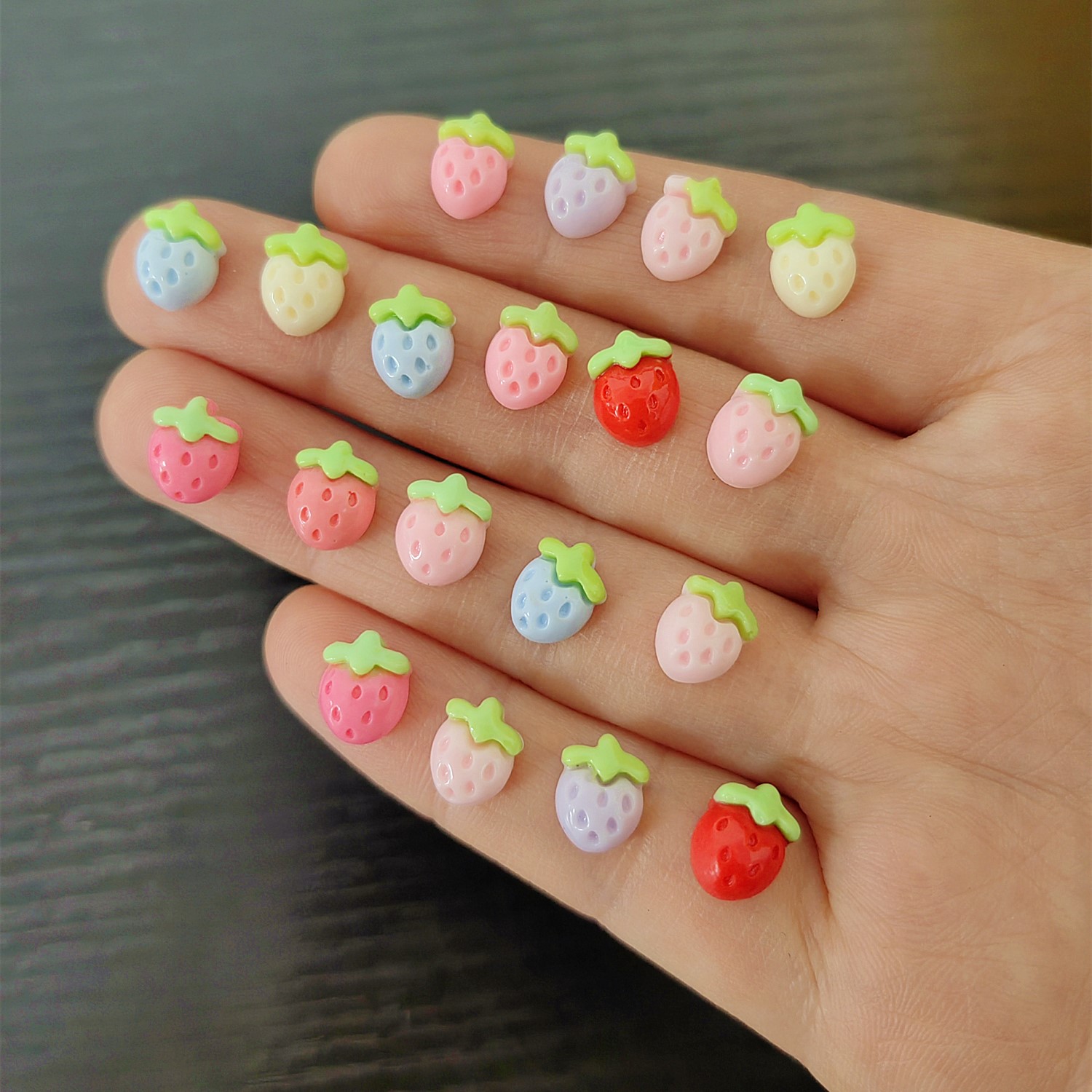 30Pcs 새로운 귀여운 수지 미니 작은 딸기 꽃 플랫 - Flower Preservation Resin 리뷰 및 가격